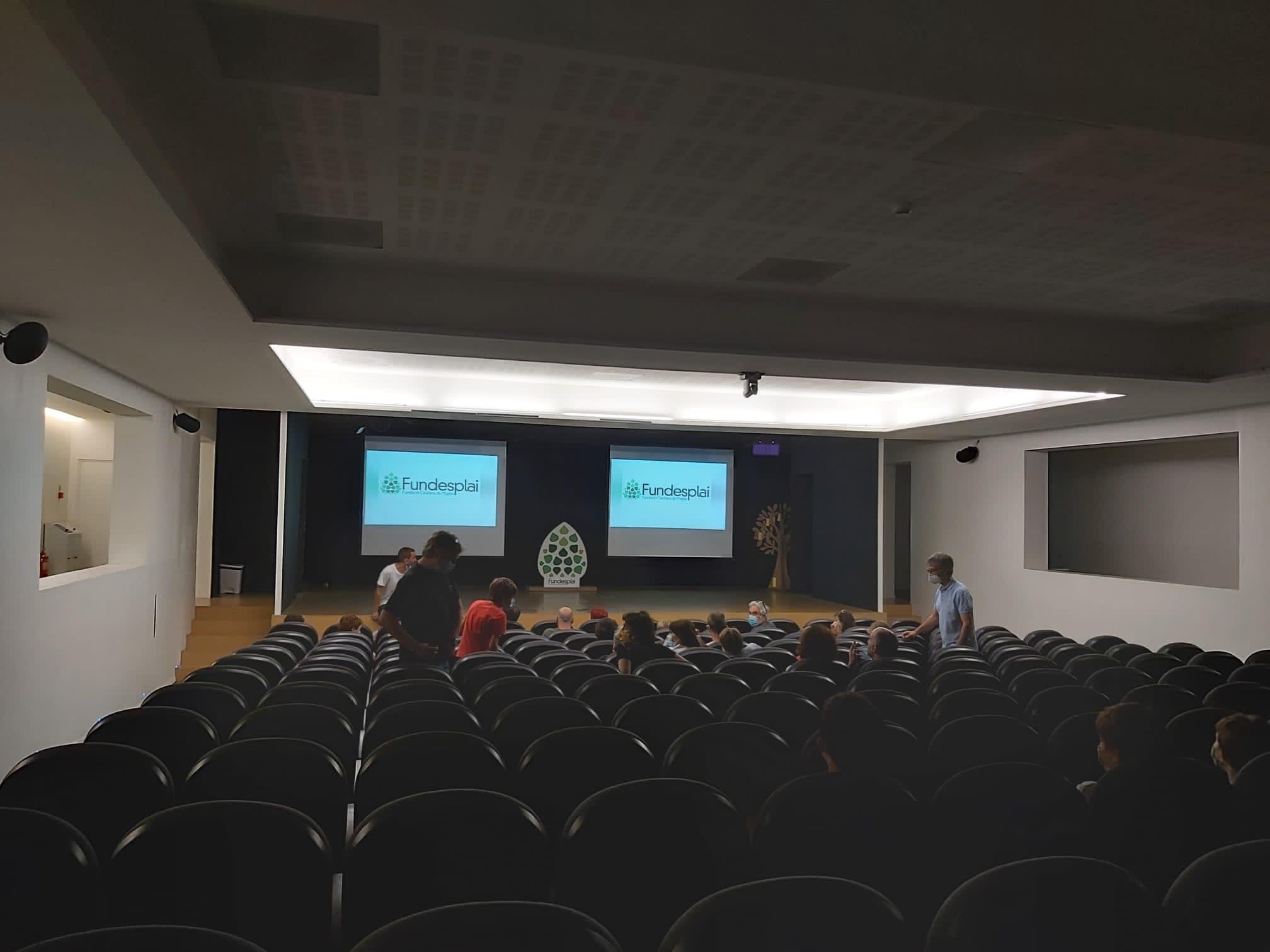 Centre Esplai Albergue El Prat de Llobregat Kültér fotó